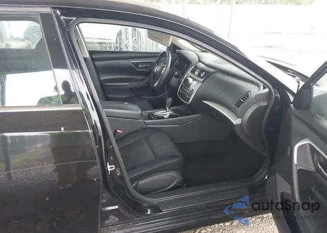 2016 Nissan Altima 2.5/2.5 S/2.5 Sl/2.5 Sr/2.5 Sv из США, поврежденный, VIN 1N4AL3AP4GN365258